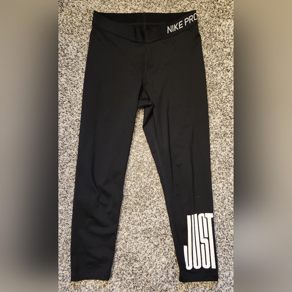 Women's Nike Pro Leggings, Medium, Black